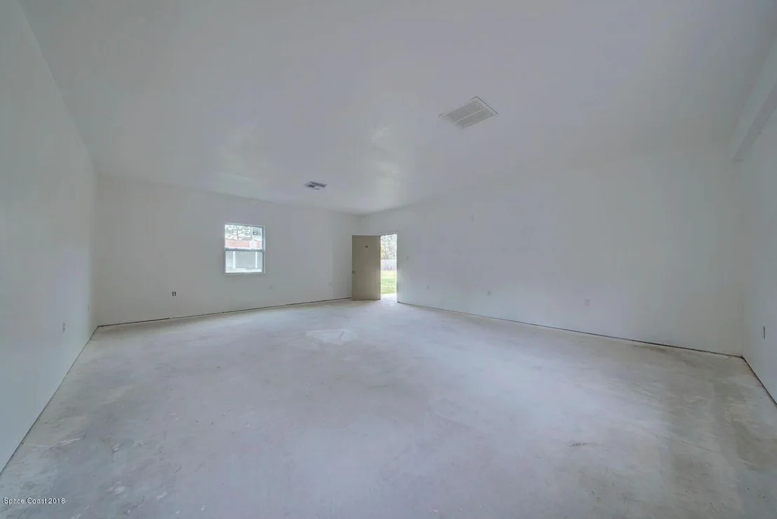 Photo of 2665 Lakehill Road