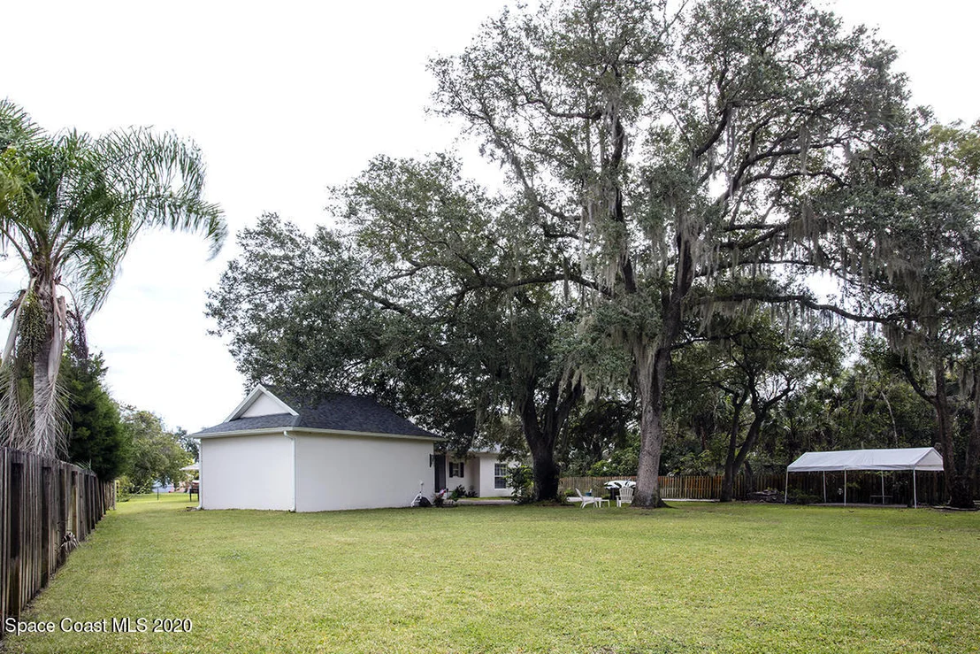 Photo of 3947 N Indian River Drive