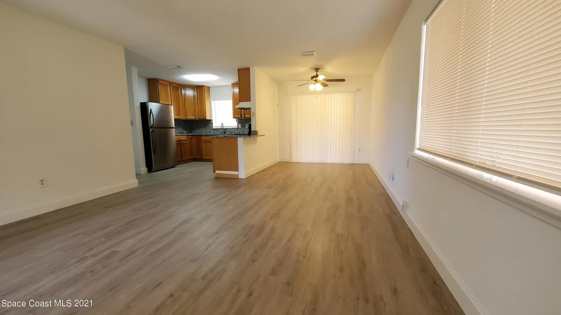 Photo of 1057 Cabot Drive NE