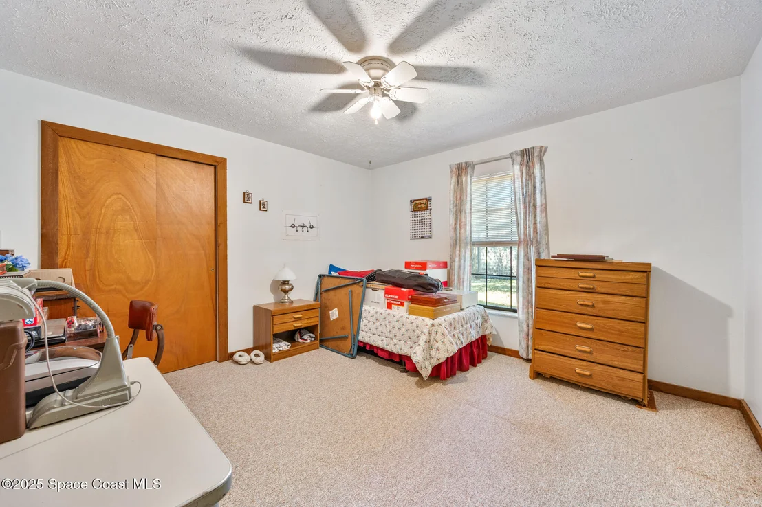 Photo of 1007 Pineapple Avenue NE