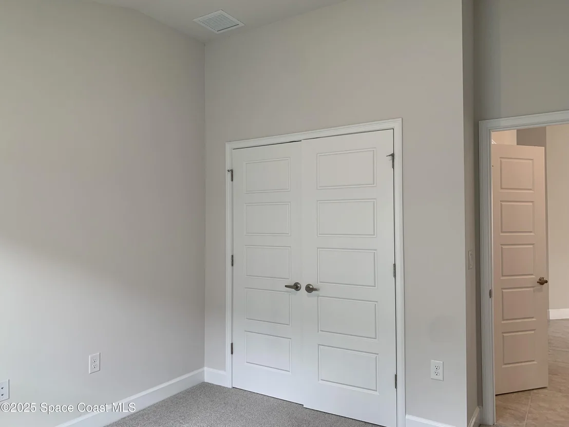 Photo of 935 Kylar Drive NW