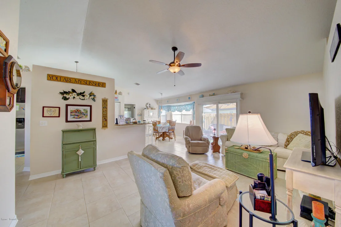 Photo of 6483 Bamboo Avenue