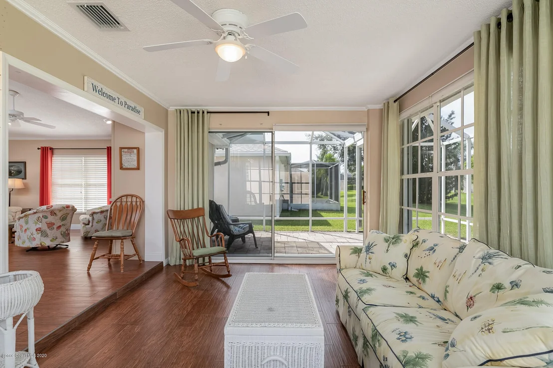 Photo of 1879 Sun Gazer Drive
