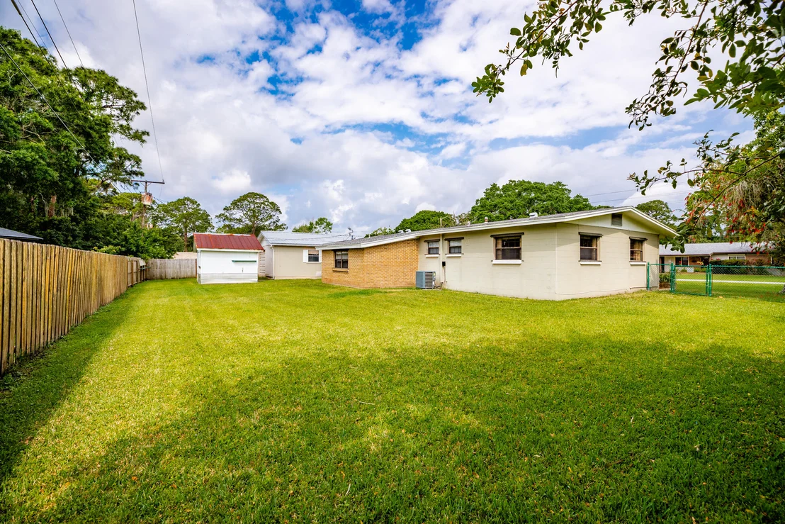Photo of 1027 Green Road