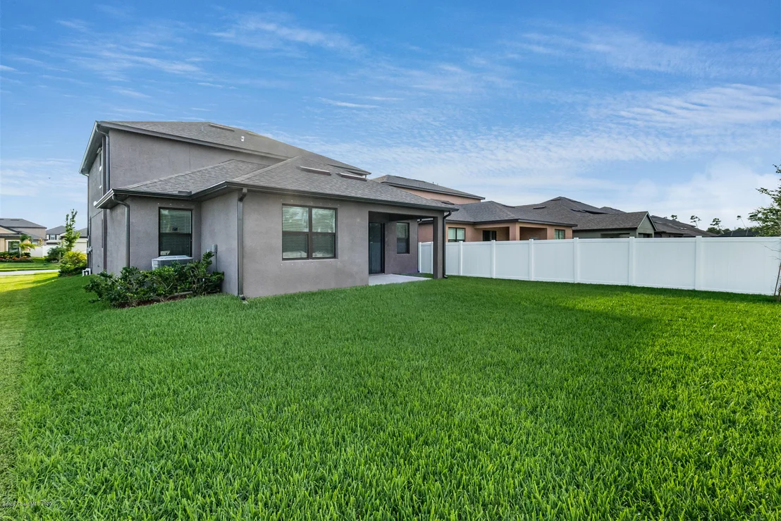 Photo of 1595 Fuji Drive