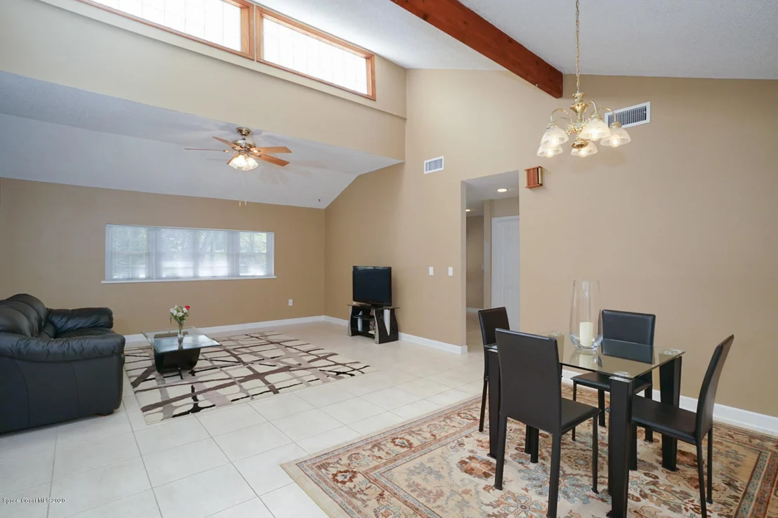 Photo of 2125 Linrose Lane