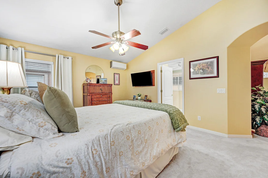 Photo of 7168 Broderick Drive