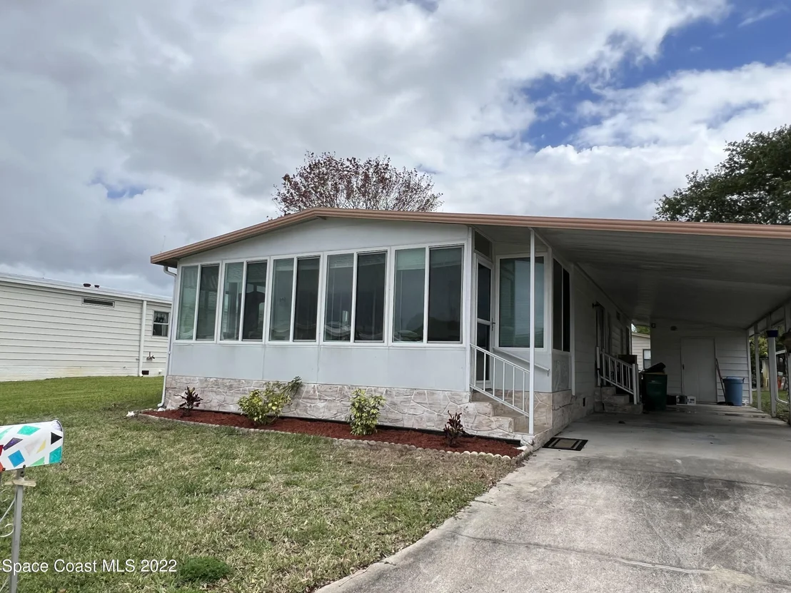 Photo of 562 Jennifer Circle