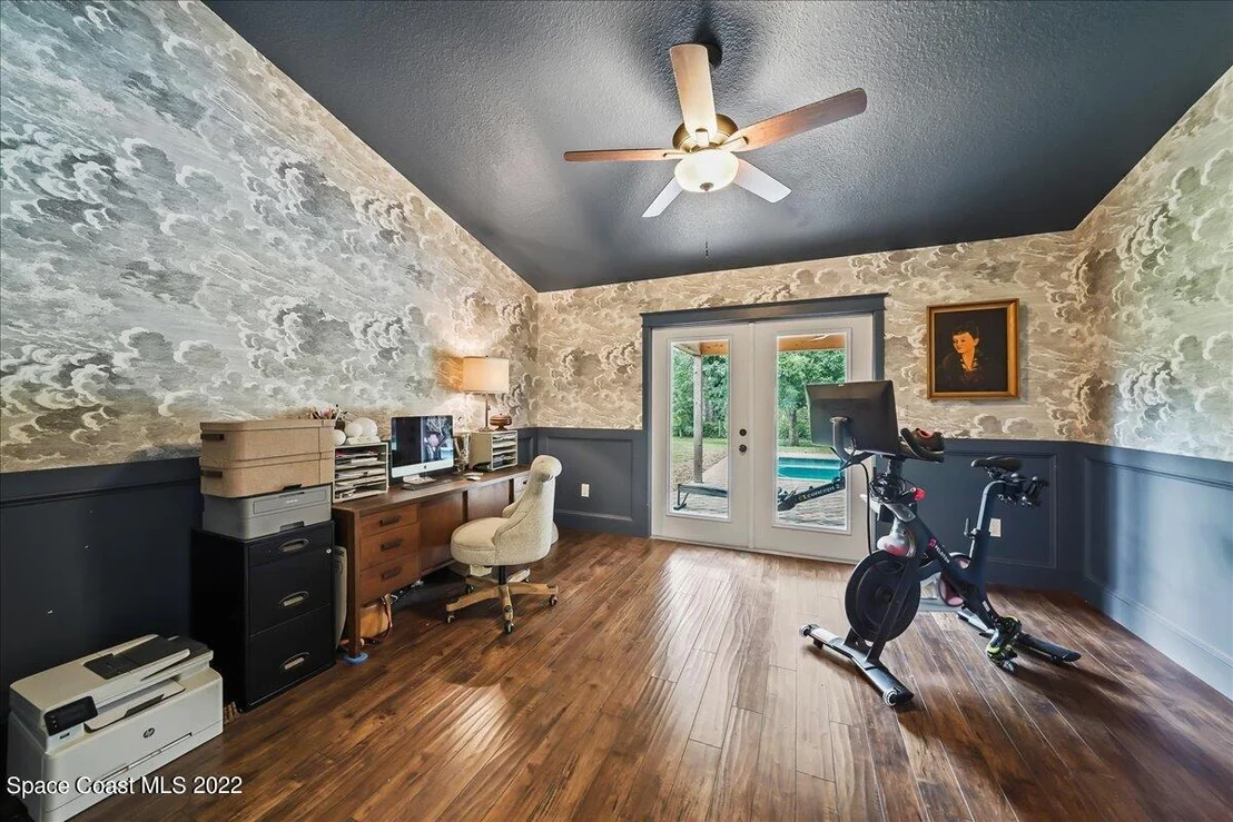 Photo of 3385 Grant Road