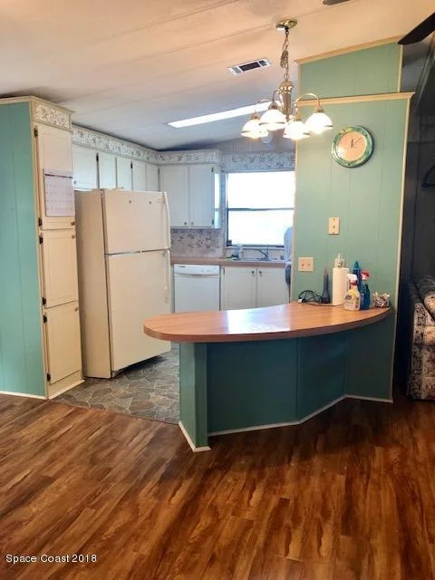 Photo of 532 Lee Court