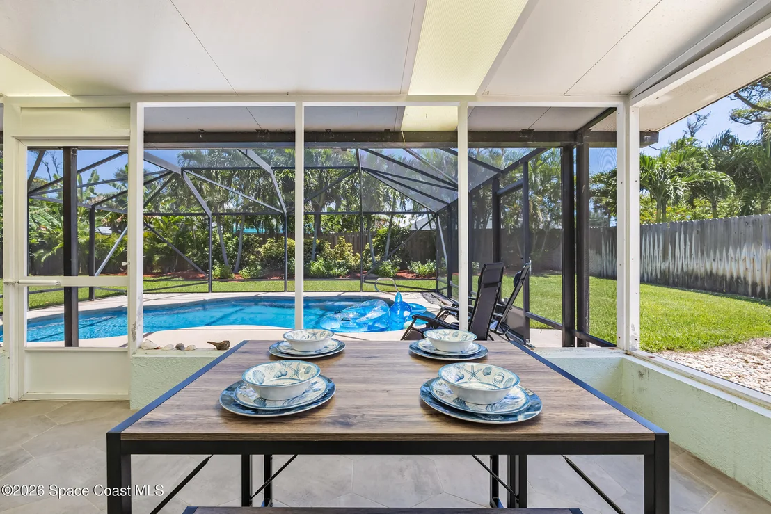 Photo of 6765 Angeles Road