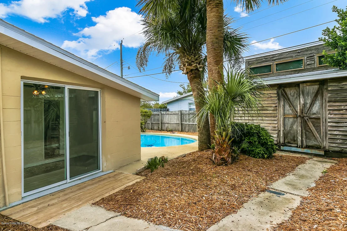 Photo of 2115 Palm Avenue
