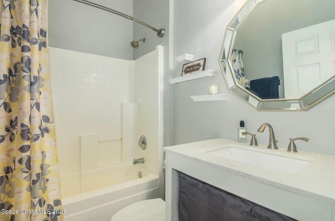 Photo of 892 Shaw Circle