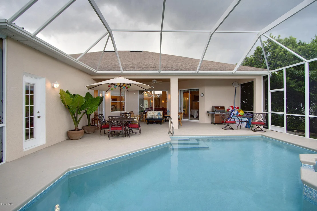 Photo of 855 CARRIAGE HILL Road