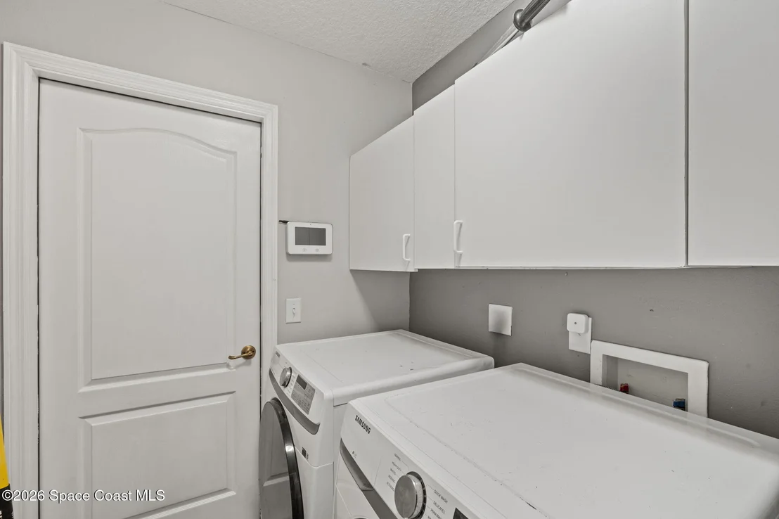 Photo of 425 La Veta Drive