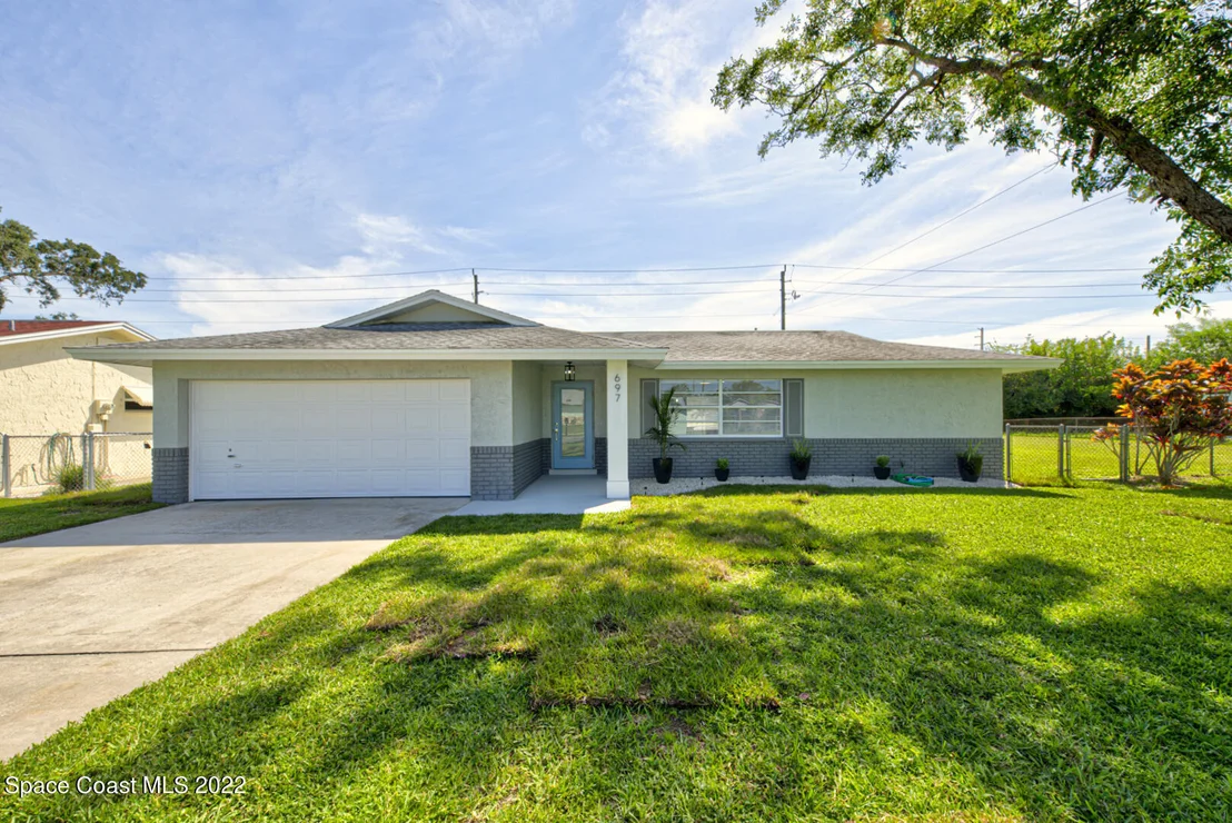 Photo of 697 Amor Drive