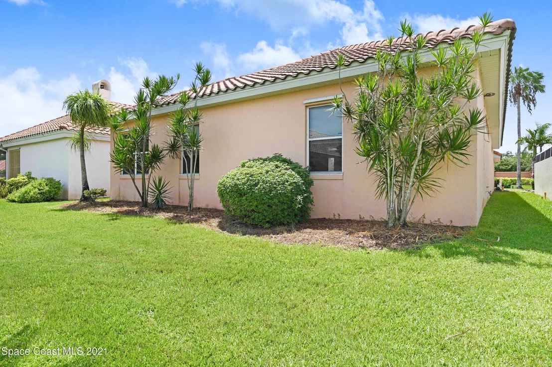 Photo of 425 Carmel Drive