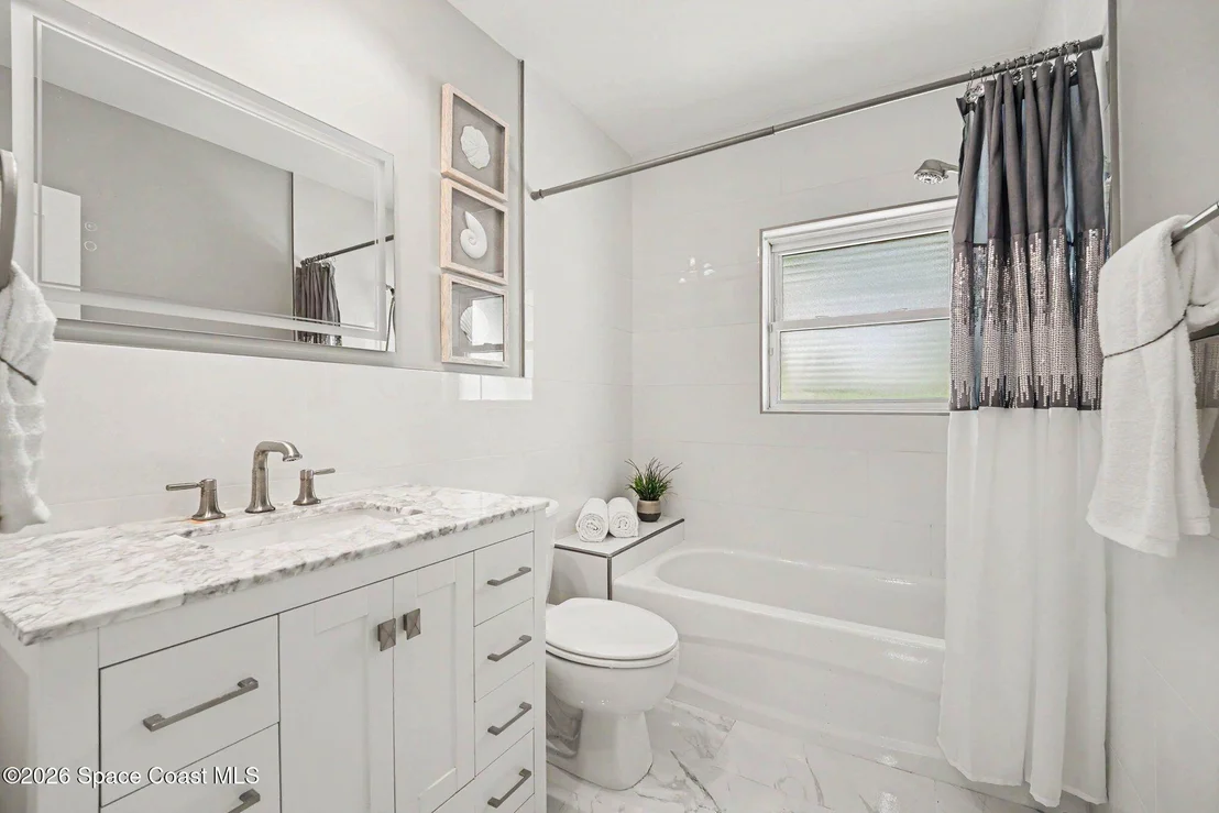 Photo of 1540 Bay Shore Drive