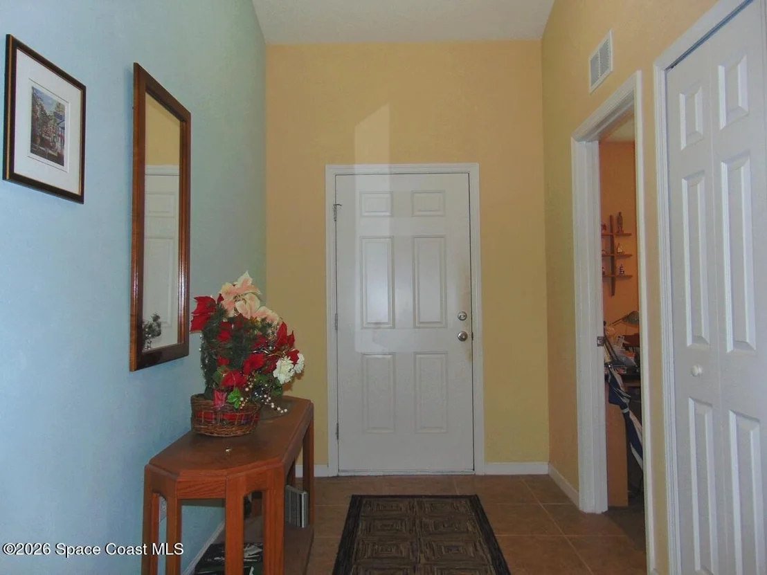 Photo of 1540 Corbett Lane