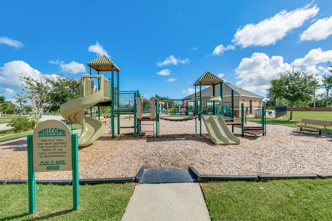 Photo of 2331 Bridgeport Circle