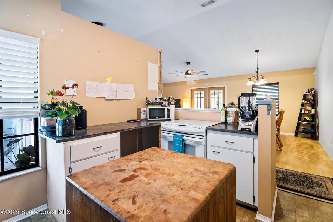 Photo of 5730 Friendly Street
