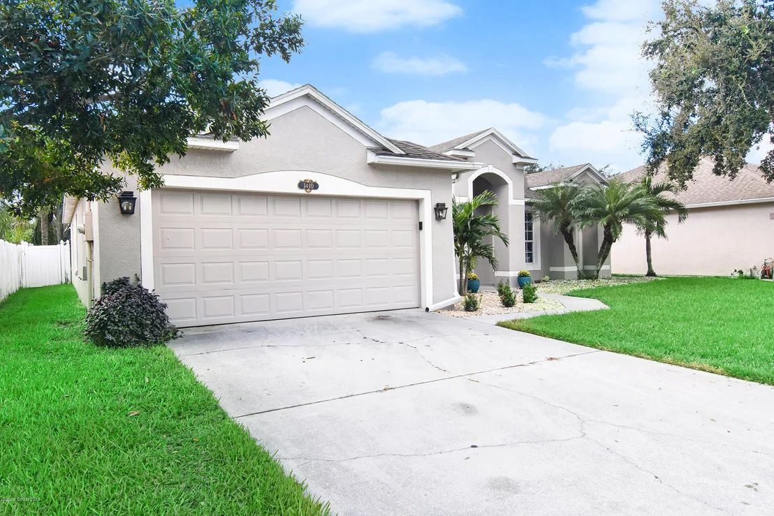 Photo of 1410 Whitman Drive