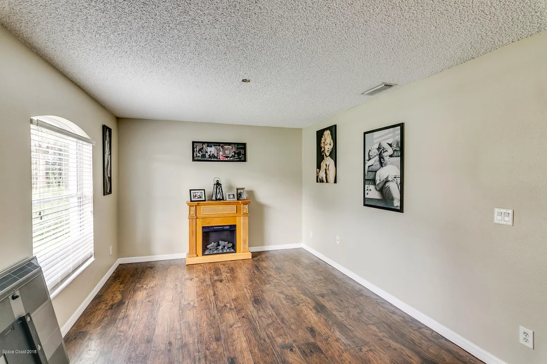 Photo of 6365 Ainsworth Road