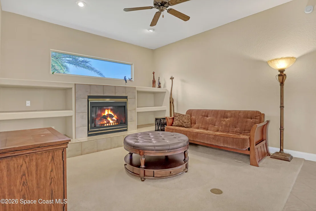 Photo of 2410 Golf Vista Boulevard