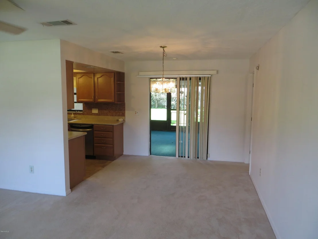Photo of 947 Pineland Drive