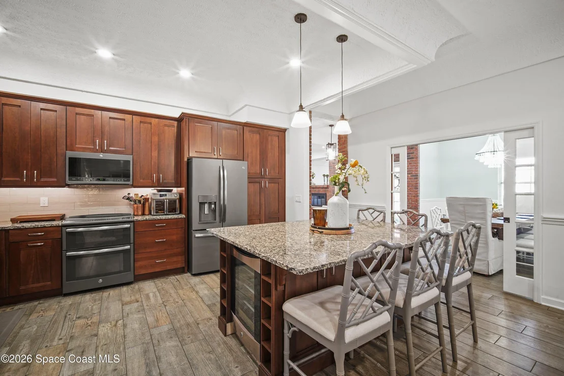Photo of 572 Lake Ashley Circle
