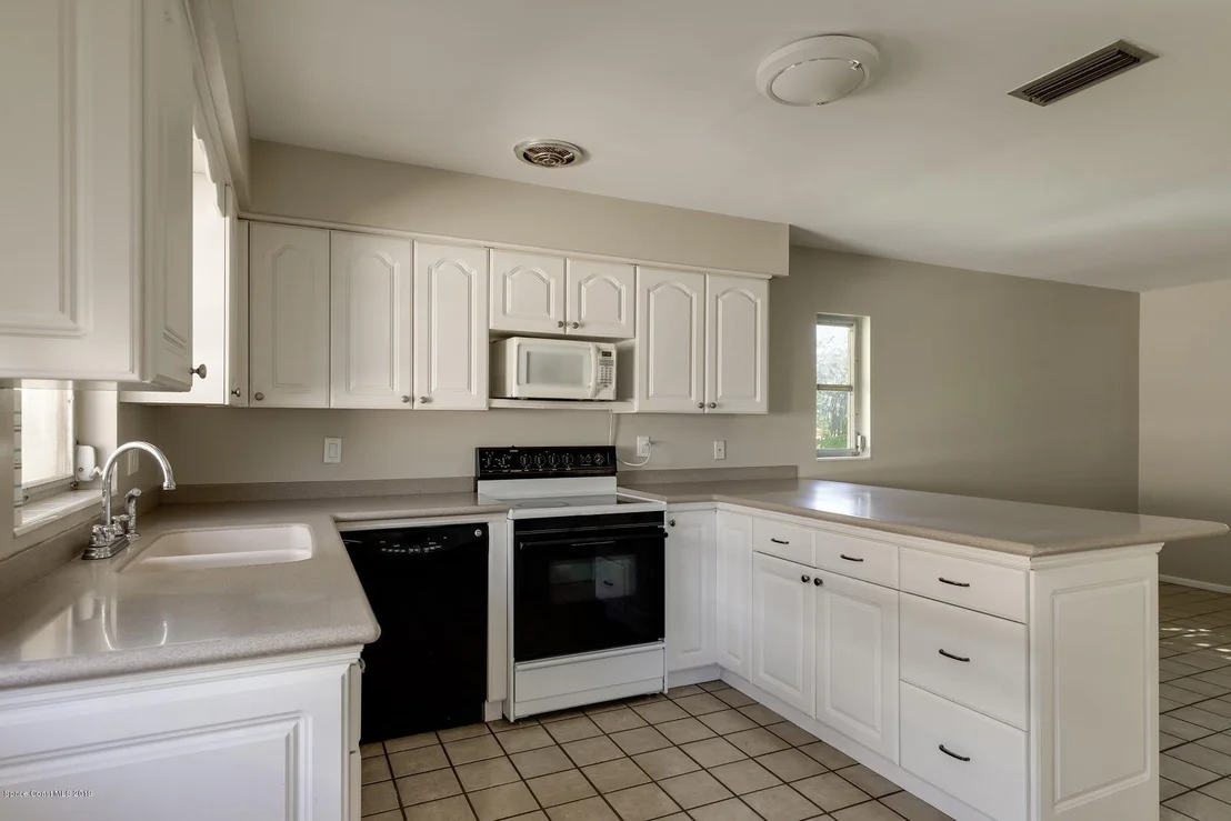 Photo of 1004 Woodsmere Circle