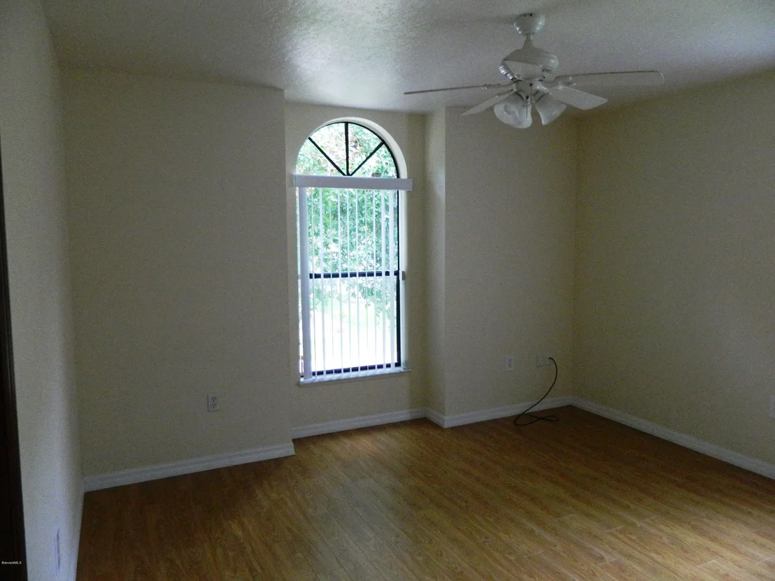 Photo of 1451 SE Ruffin Circle
