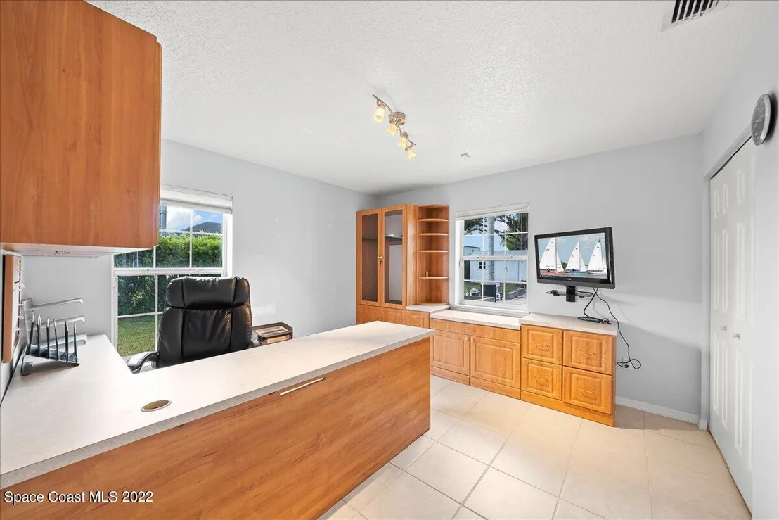 Photo of 3660 Burkholm Road