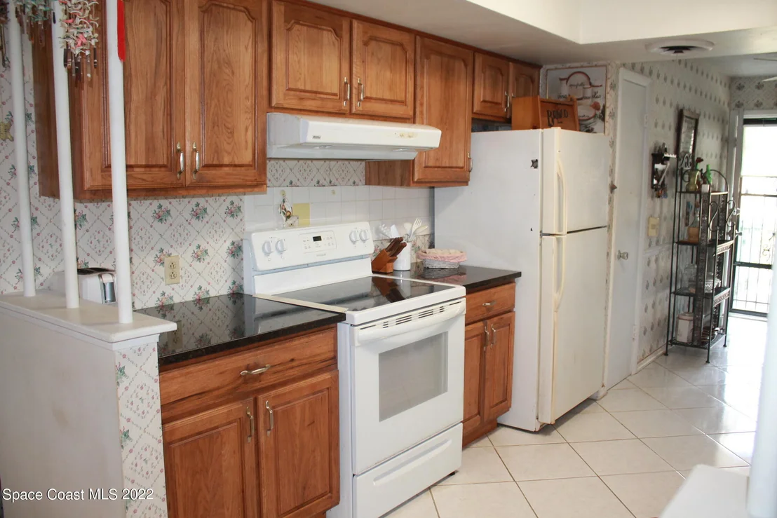 Photo of 721 Ixora Drive