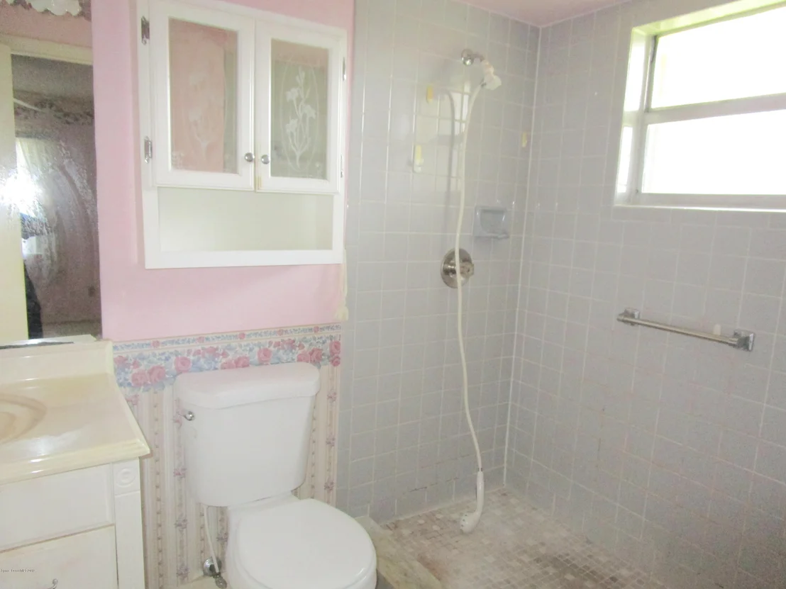 Photo of 546 Tupelo Drive