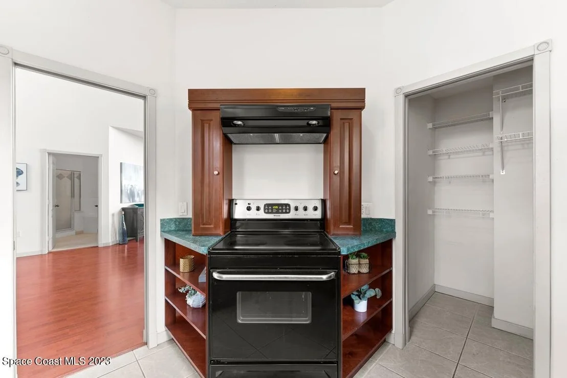 Photo of Unit 0 at 2980 E Bay Boulevard NE