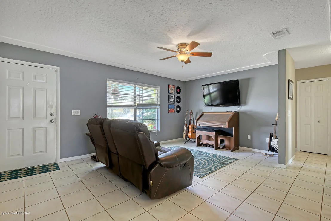 Photo of 656 Dijon Drive