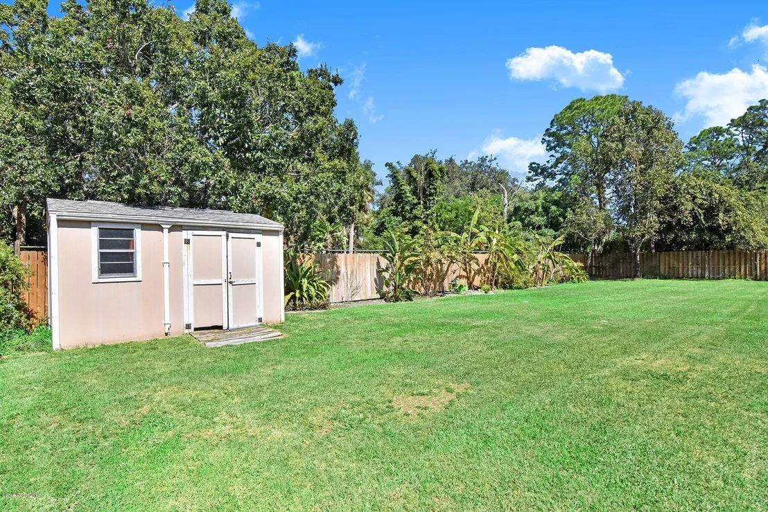 Photo of 7654 Sheridan Road