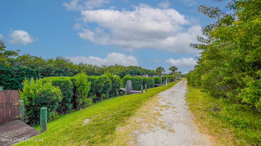 Photo of 5388 Solway Drive