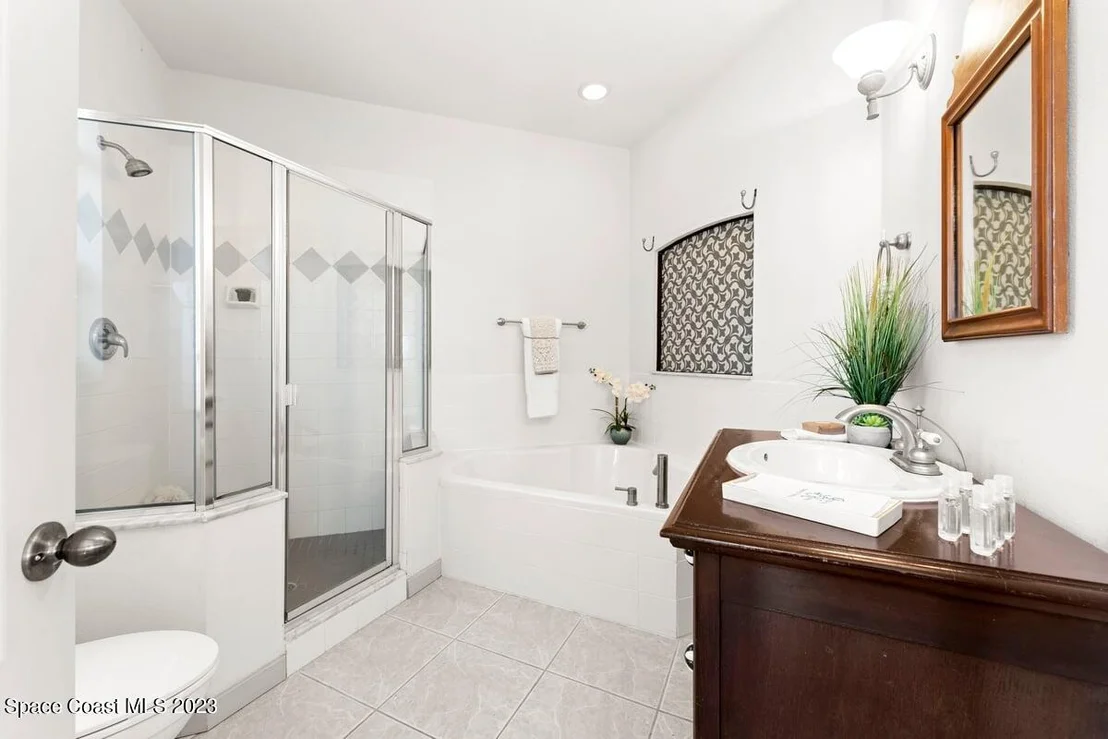 Photo of Unit 0 at 2980 E Bay Boulevard NE