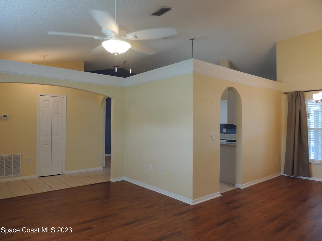Photo of 294 Mcclain Drive
