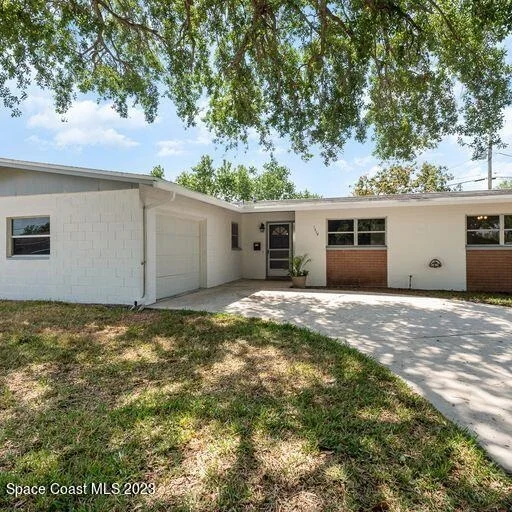 Photo of 1378 Estridge Drive