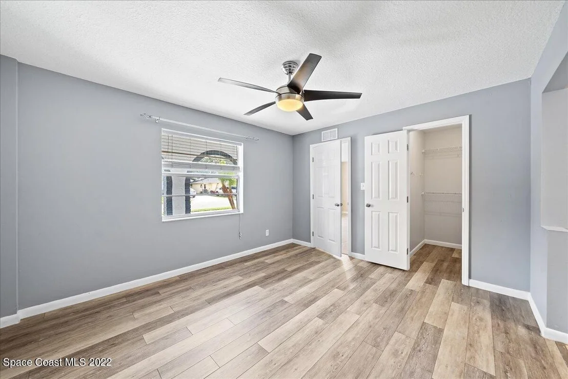 Photo of 181 E Haven Drive