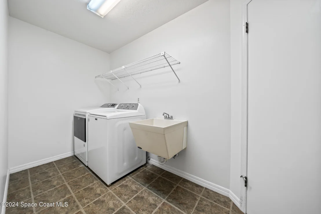 Photo of 3520 Swallow Drive