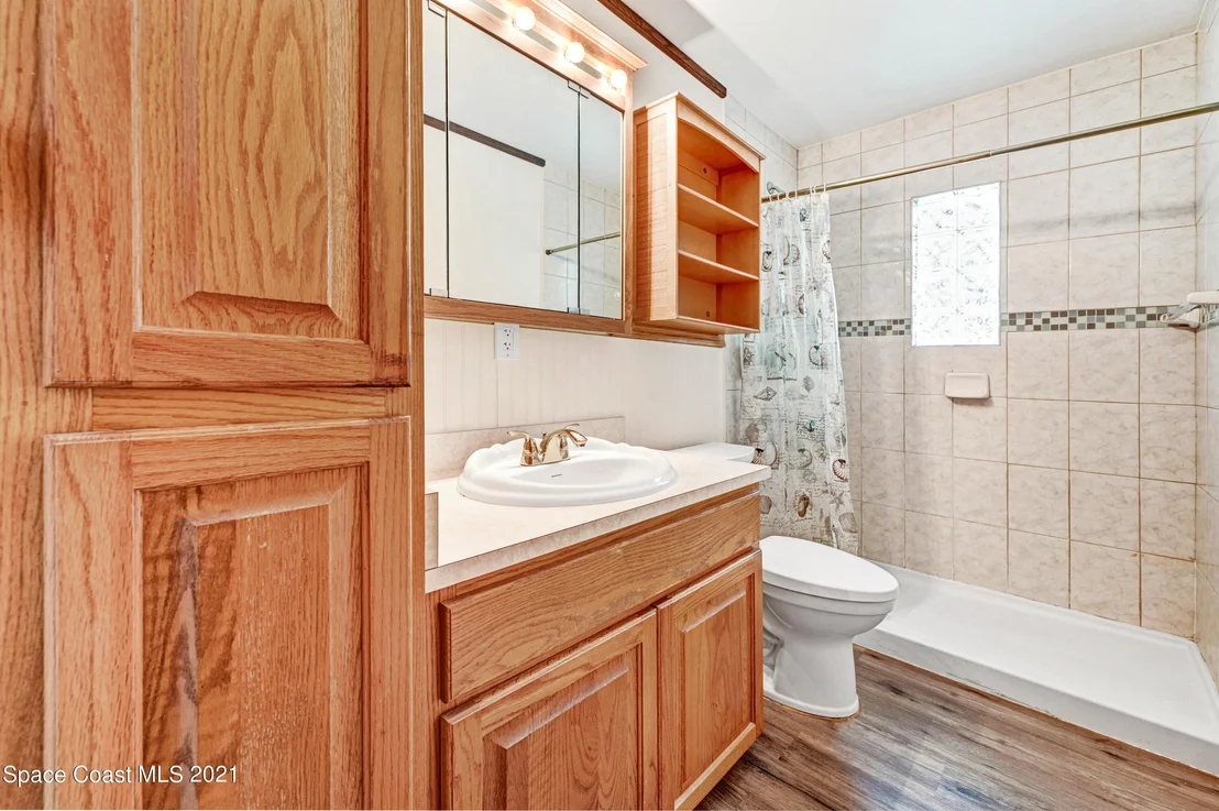 Photo of 75 Bossieux Boulevard