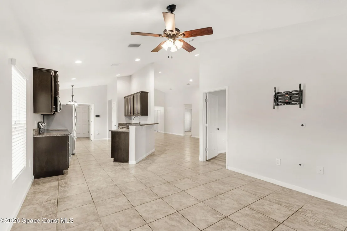 Photo of 869 Fiddleleaf Circle