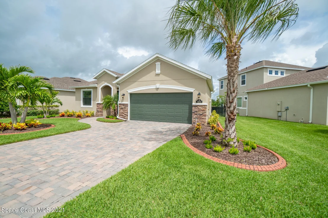 Photo of 3072 Casterton Drive