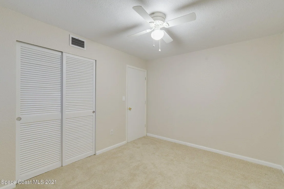 Photo of 1933 Oakwood Drive