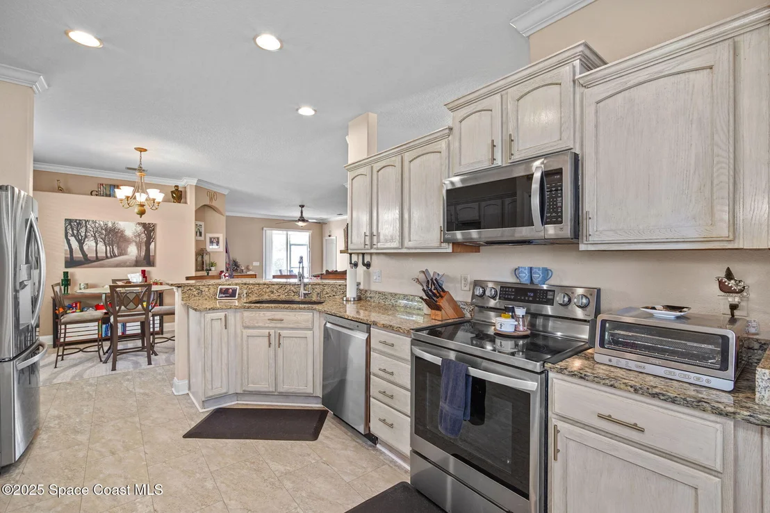 Photo of 381 Waterside Circle
