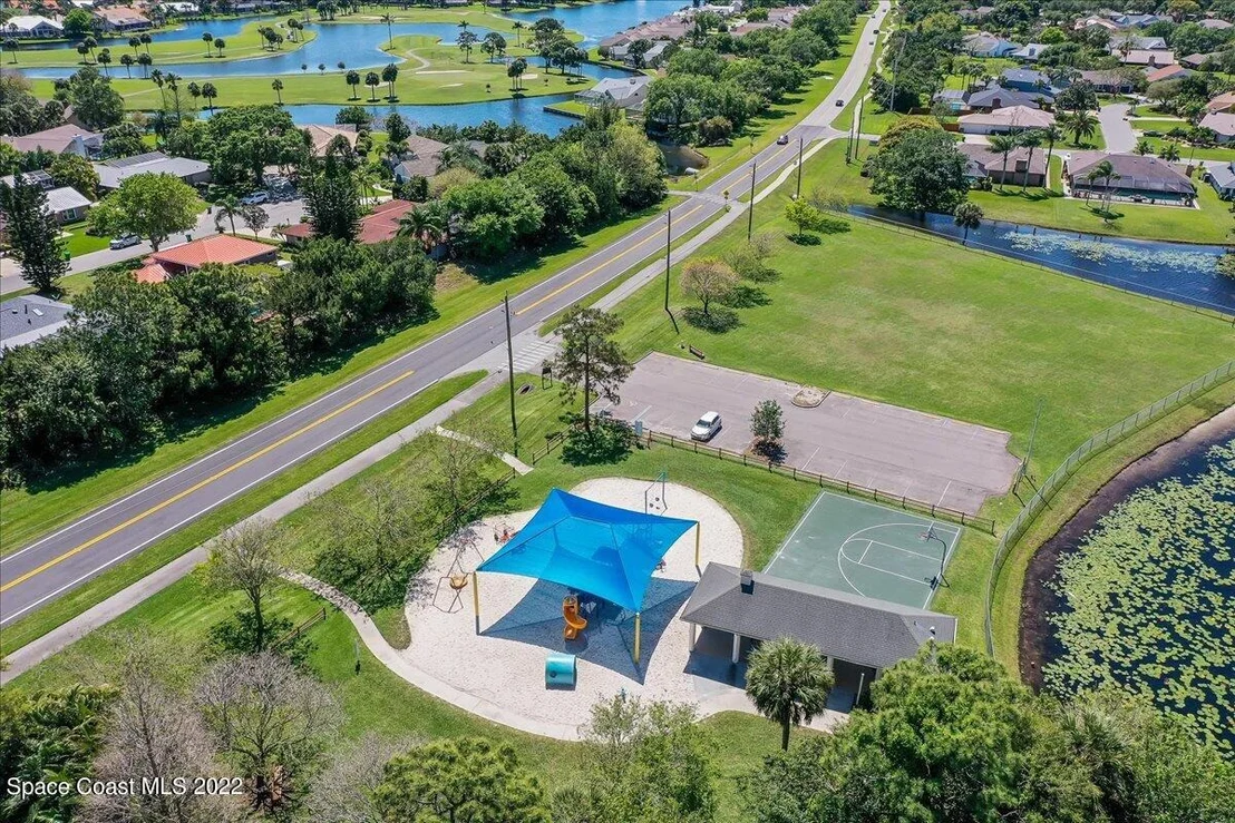 Photo of 1001 Fieldstone Drive